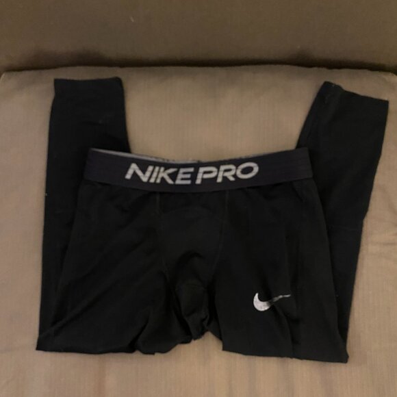 Nike Pro - 3/4 Length Dri-Fit Compression Tights (2021) M - Picture 5 of 6